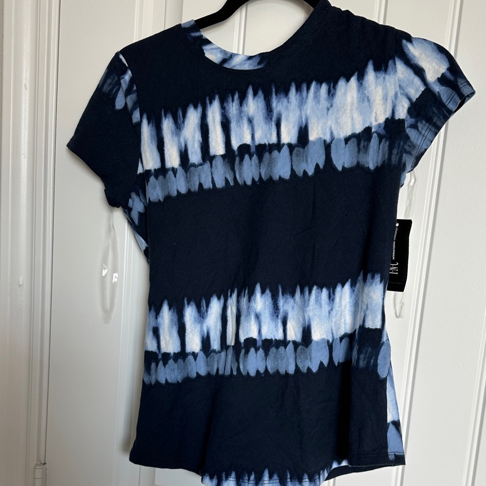 ❤️INC International Concepts Navy and White Tie-Dye Tee
